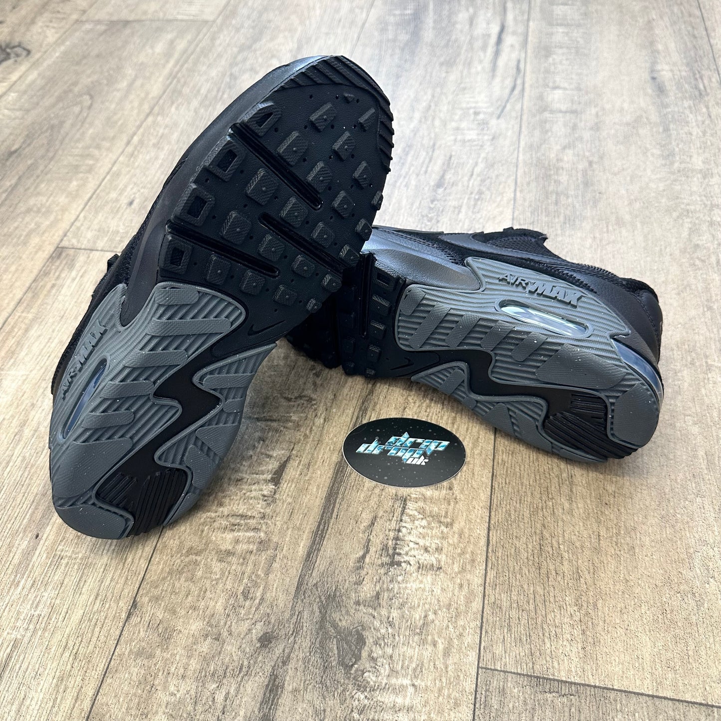 Nike Air Max Excee - Black - UK 6